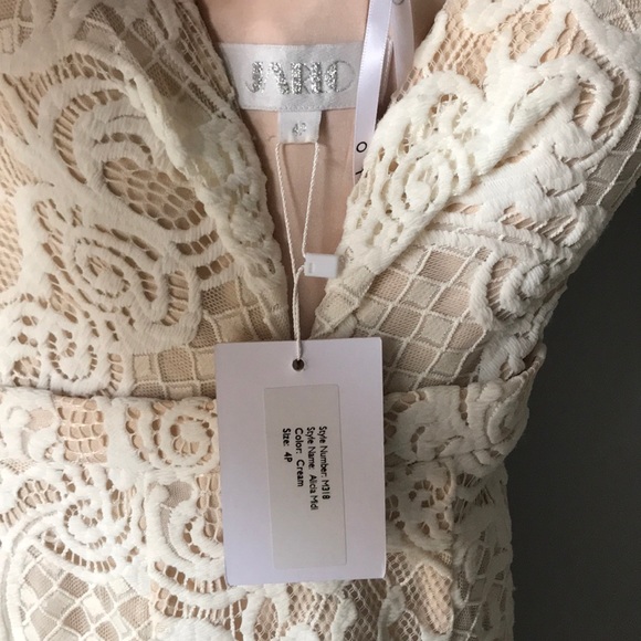 Jarlo Alicia Bandeau Midi Dress In All Over Lace - Picture 8 of 8